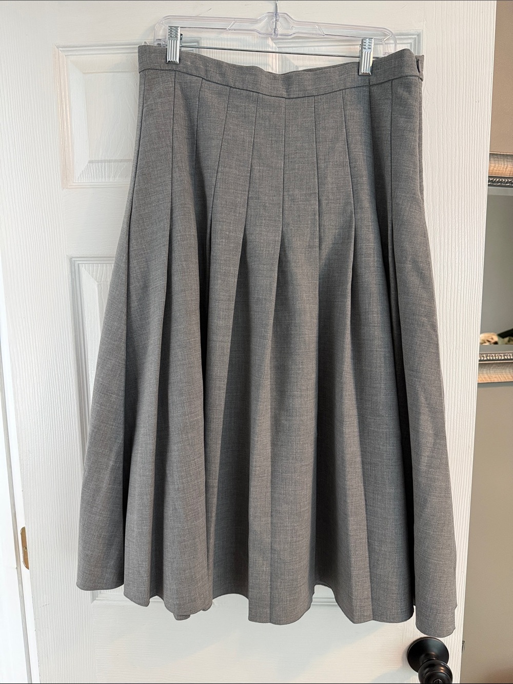 Aritzia Gray Pleated Skater Skirt